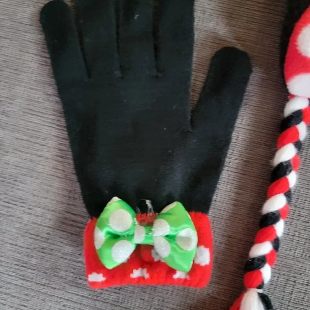 Disney Kid's Girl Red & Black Christmas Cold Weather Minnie Mouse Hat & …